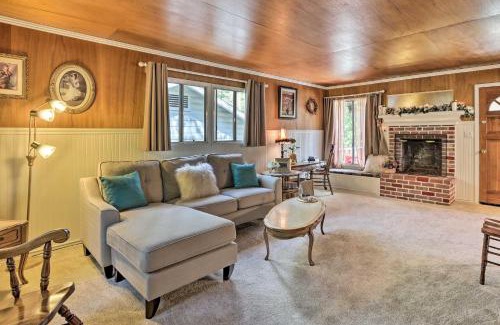 Crestline House | Cozy Crestline Cabin, Close to Lakes, Parks!