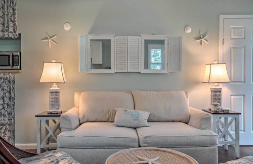 Crystal Beach Cottage | Cozy Crystal Beach Cottage: Walk to Shoreline