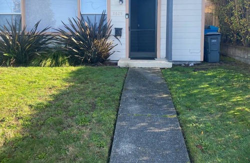 Eureka House | 🍃Cozy, cute, central Eureka; pets ok; sleeps 4-5