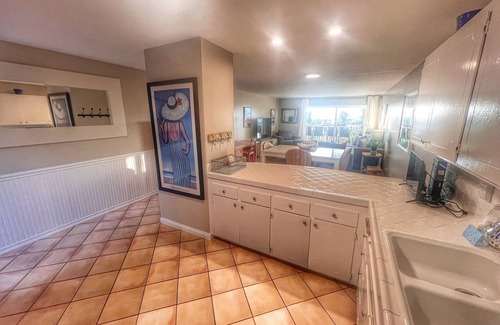 Del Mar Condo | Cozy Del Mar Beach Haven - Ocean Views, 3 Blocks to Beach, Walk to Town!