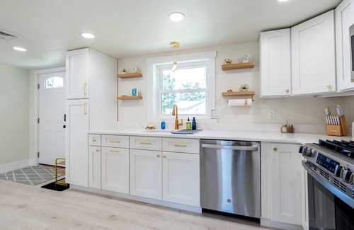 Villas House | Cozy Dog-Friendly Cape May Escape- Short Walk to Beach