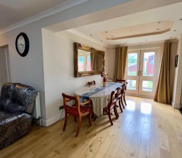 Heath House | Cozy Double Room Stay