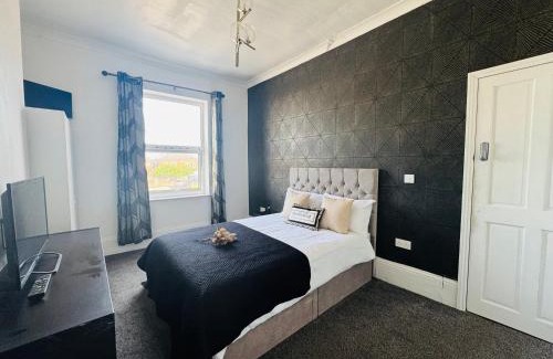 Hull House | Cozy Double Room with Smart TV Near Hull City Centre