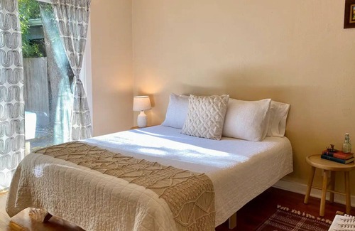 Chico House | Cozy downtown bungalow near Bidwell Park