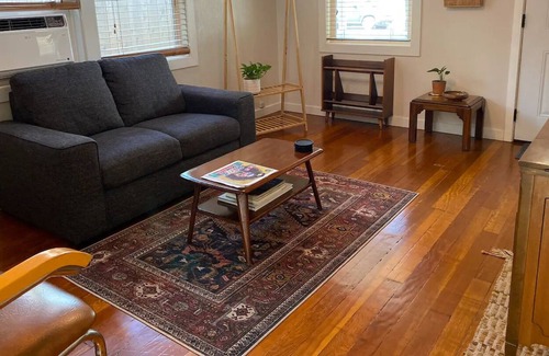 Chico House | Cozy downtown bungalow near Bidwell Park