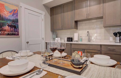 Bozeman Apartment | Cozy Downtown Condo