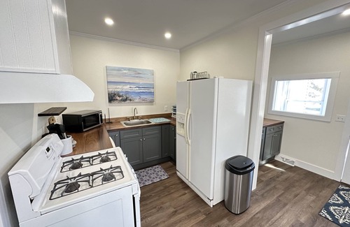 Tawas City House | Cozy Downtown East Tawas Home!