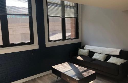 Downtown Cleveland House | Cozy Downtown Modern Condo in the Heart of it all
