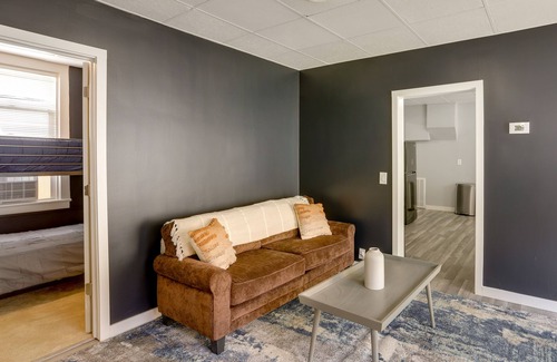 Sandusky House | Cozy Downtown Sandusky Gem - 1 Mi to Lake Erie!