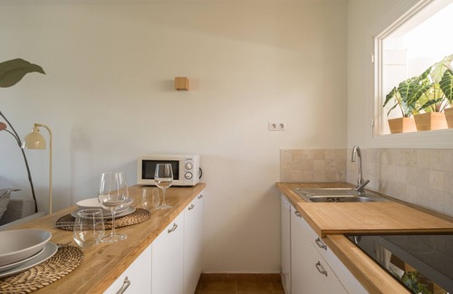 Maspalomas Ski Chalet | Cozy bungalow with large terrace overlooking the pool