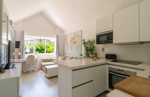 Maspalomas Ski Chalet | Cozy Bungalow with Private Jacuzzi in Maspalomas