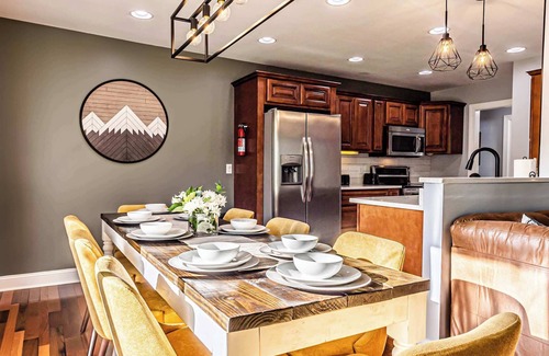 Bryson City House | Cozy Family Getaway w/Games, Hot Tub & Fire Pit