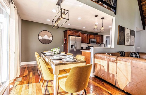 Bryson City House | Cozy Family Getaway w/Games, Hot Tub & Fire Pit
