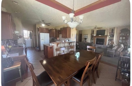 Greencastle House | Cozy family home complete with 2 friendly cats-close to everything!