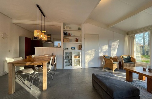 Zoutelande House | Cozy family house, Location near the beach, two bathrooms, trampoline, playhouse, wifi