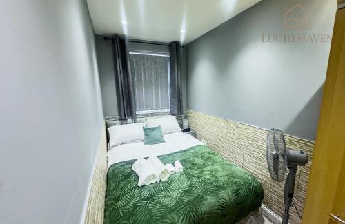 Coventry Apartment | Cozy Flat in Coventry