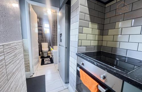 Coventry Apartment | Cozy Flat in Coventry