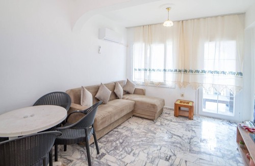 Fethiye Apartment | Cozy Flat with Balcony 1 min to Beach in Fethiye