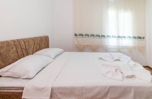 Fethiye Apartment | Cozy Flat with Balcony 1 min to Beach in Fethiye