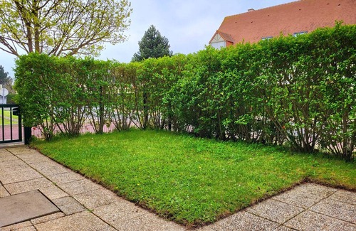 Merville-Franceville-Plage Apartment | Cozy Garden Apartment Steps from Beach, Sleeps 4