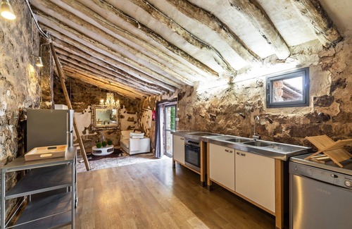 Fraga Cottage | Cozy Fraga Country Escape