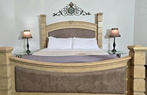 Fredericksburg House | Cozy Fredericksburg Retreat Fire Pit & Wineries