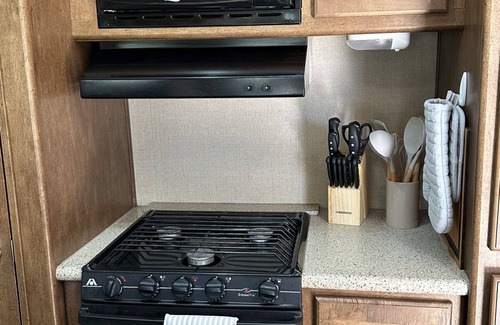 Ringold RV Rental | Cozy getaway close to Hochatown/Casinos/Beavers Bend/Lakes