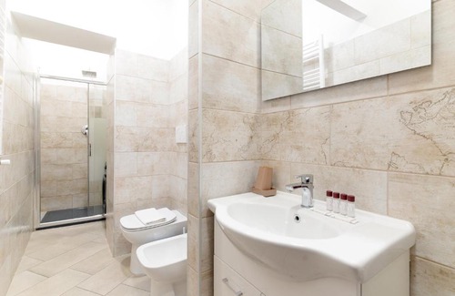Bruzzano Apartment | Cozy Ground-Floor Apartment in Affori