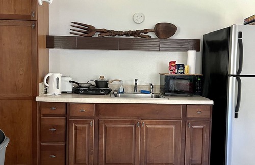 Laurel Apartment | Cozy Gulf Coast Apartment- 5mins from Nokomis Beach and Inter coastal