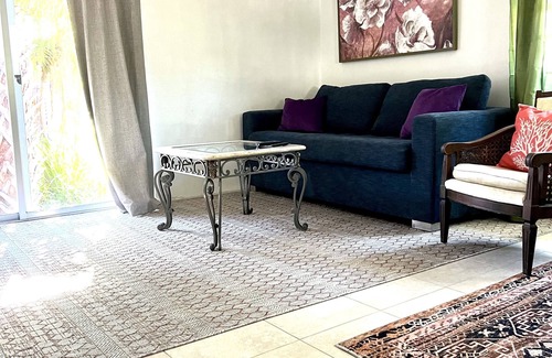 Laurel Apartment | Cozy Gulf Coast Apartment- 5mins from Nokomis Beach and Inter coastal