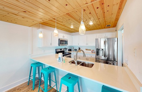 Cape San Blas House | Cozy Gulf-View Beach House w/Foosball, Patio, AC & Washer/Dryer – Pets Welcome!