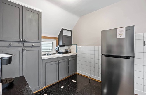 Bonnycastle Apartment | Cozy Historic Retreat | Heart of the Highlands!