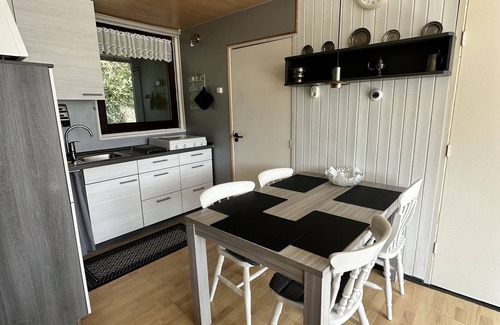 Sint Maartensvlotbrug House | Cozy holiday home in North Holland with private parking near the beach