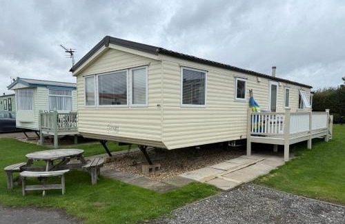 Anderby Creek House | Cozy Holiday Home in Anderby Creek