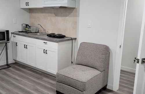 Kitchener Apartment | Cozy Home Away from Home!