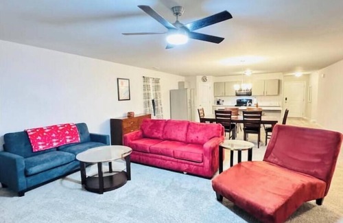 Southport House | Cozy Home Away in Southport!