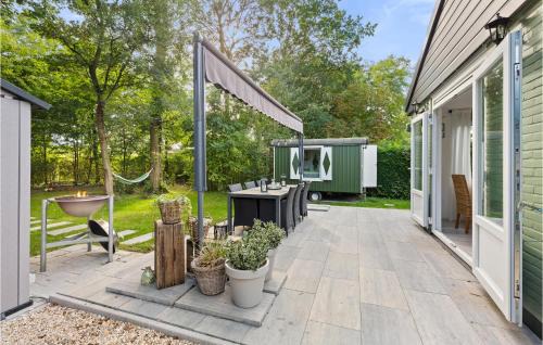 Baarland House | Cozy Home In Baarland With Wifi