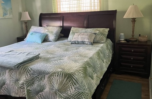 Jamaica Bay House | Cozy home in beautiful community close to Sanibel Island and Ft Meyers airport
