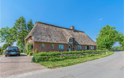 Broderswarft House | Cozy Home In Dagebüll With Kitchen