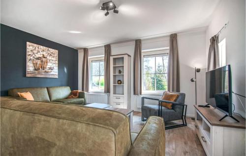 Linde House | Cozy Home In Den Ham With Kitchen
