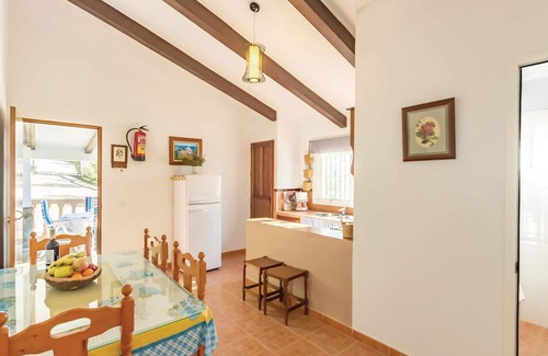 El Gastor House | Cozy home in El Gastor with kitchen