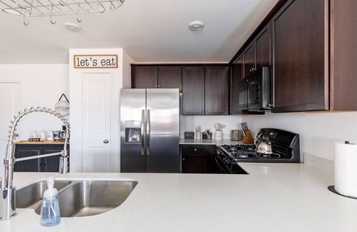 Haslet House | Cozy Home in Haslet