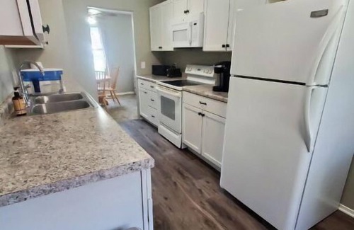 South Central Omaha House | Cozy home in historic Aksarben area. 10 minute drive to downtown.