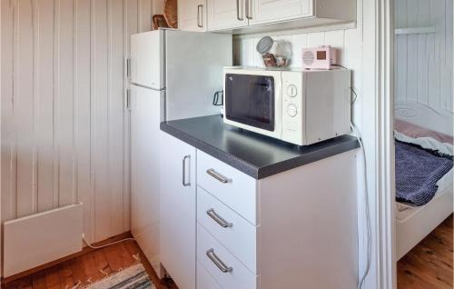 Hemne House | Cozy Home In Kjørsvikbugen With Wifi
