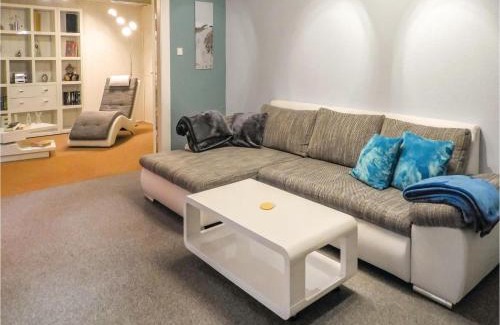 Langenhorn House | Cozy Home In Langenhorn With Wifi