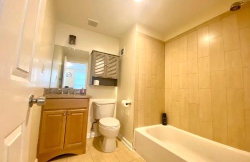 Hawthorne House | Cozy Home in the Heart of South Philly