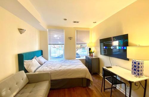 Hawthorne House | Cozy Home in the Heart of South Philly