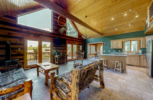 Mercer House | Cozy Home located on the Turtle Flambeau Flowage, great for all seasons!