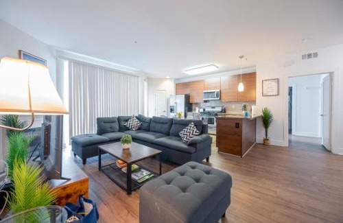 Marina del Rey Hotel | Cozy Home Management in MDR