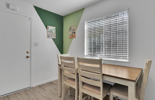 Stockton House | Cozy Home Near UOP w/ RV & Boat Parking